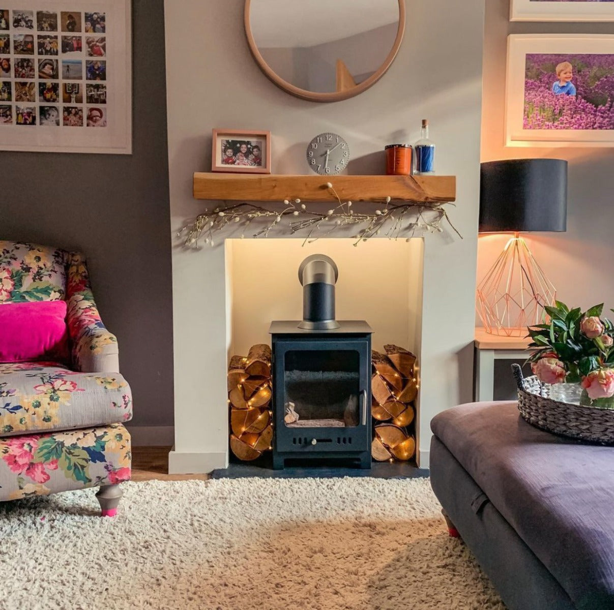 Rectangular bioethanol fireplace with a false flue in a traditional insert