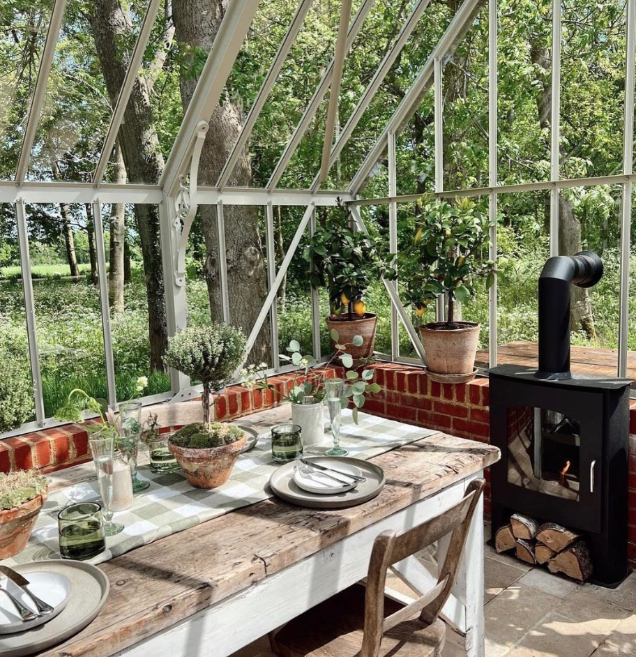 Outdoor bioethanol fireplace