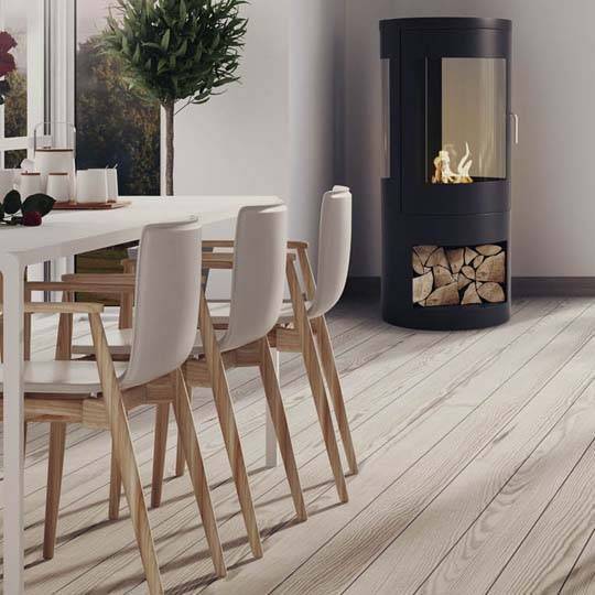 Howarth Black