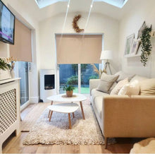 Stow White