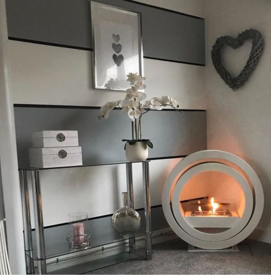 Globus White