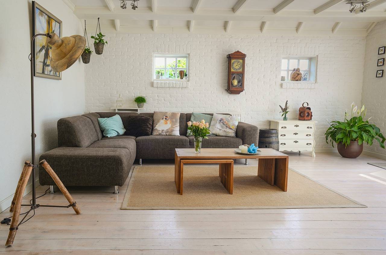 How to decorate a living room