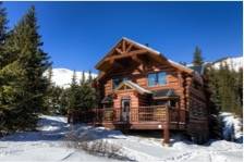I'm Looking For An Alipine Cabin Alpine Cabin In The Snow